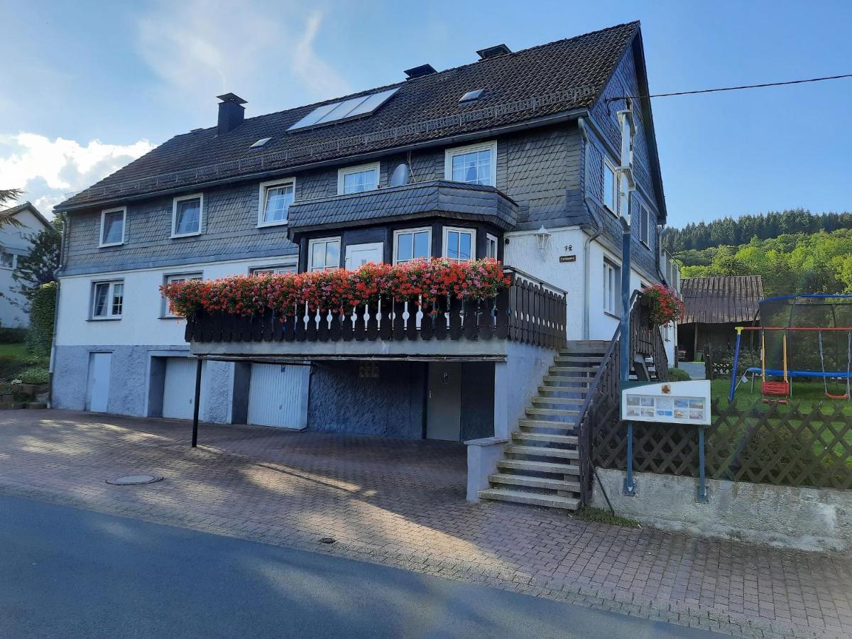 Ferienwohnung Zum Tannenwirt Medebach Exteriör bild